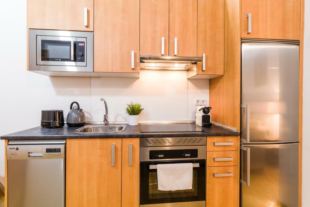 Apartmán Pyr Select Plaza Mayor II Y III Madrid Exteriér fotografie