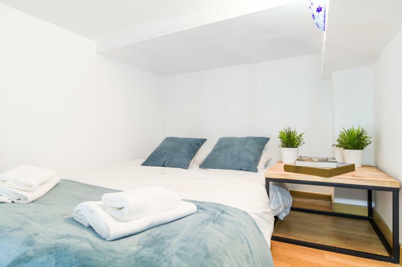 Apartmán Pyr Select Plaza Mayor II Y III Madrid Exteriér fotografie
