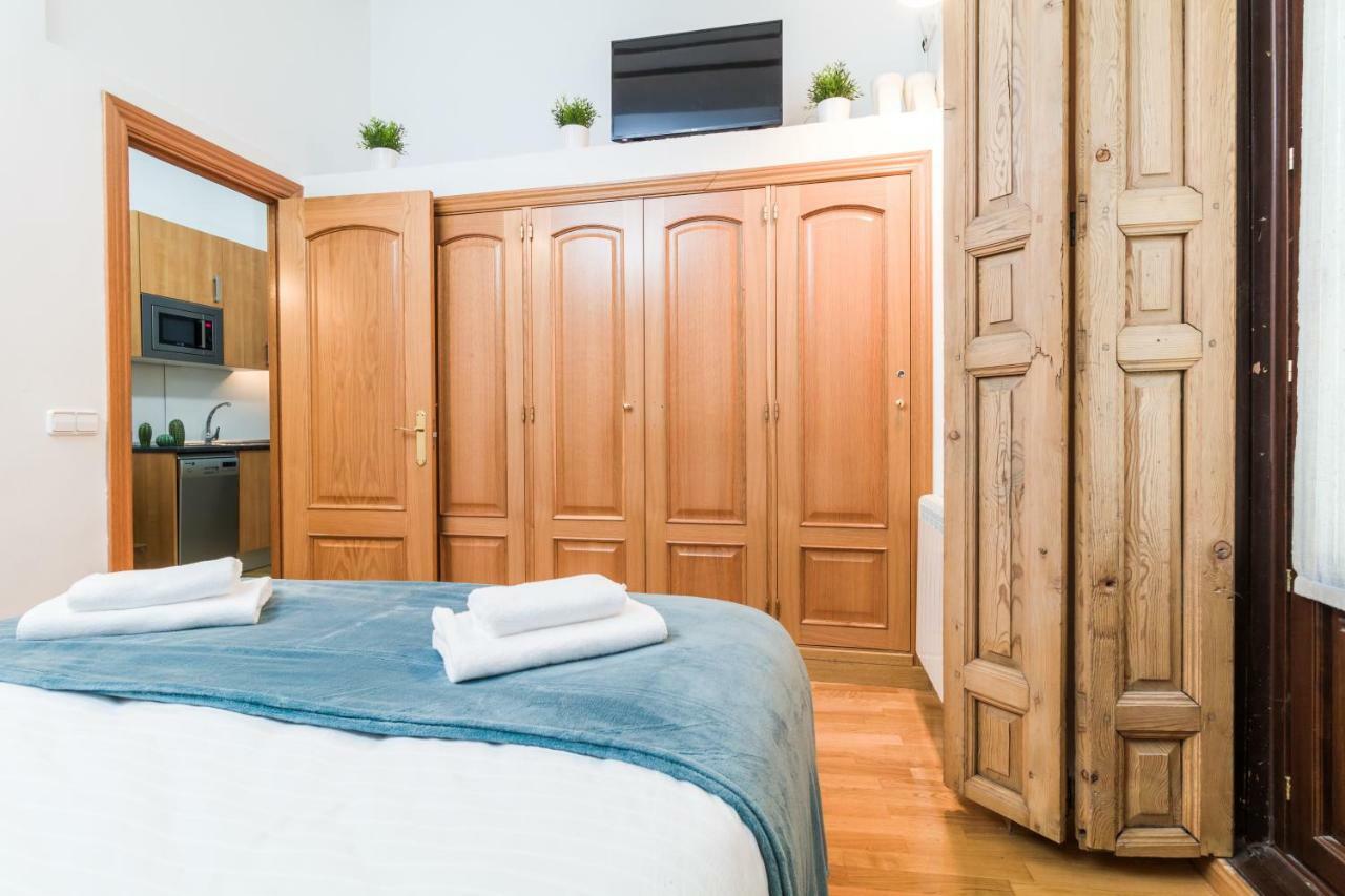 Apartmán Pyr Select Plaza Mayor II Y III Madrid Exteriér fotografie